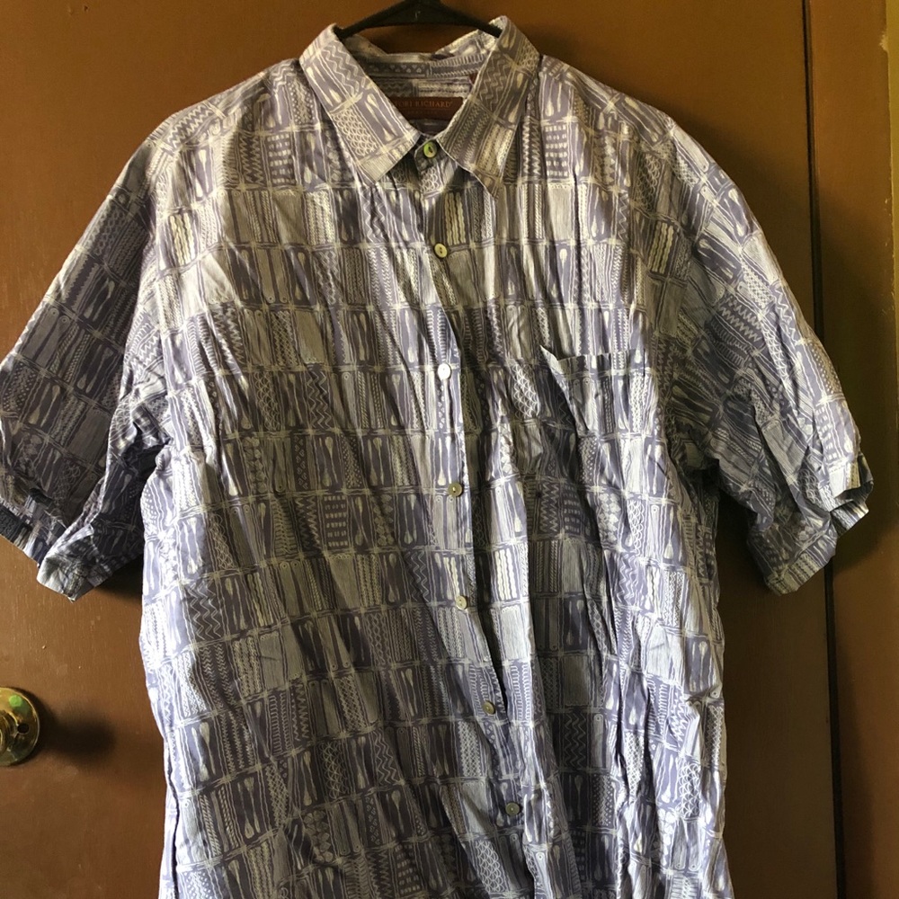 Hawaiian shirt in light purple